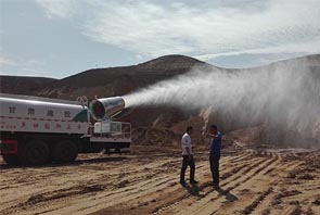 華力機(jī)電土方工程專用噴霧機(jī)