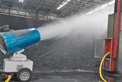 移動(dòng)炮霧機(jī)在臨沂郯城恒通化工熱電廠作業(yè)  title=